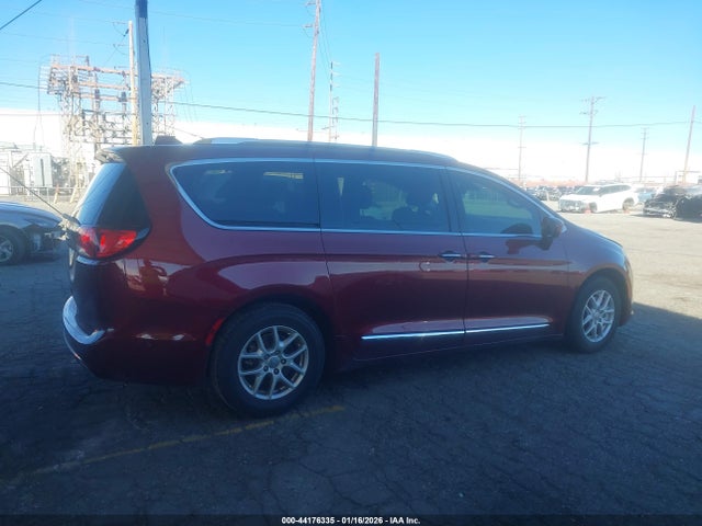 Chrysler Pacifica Touring L 2020 2C4RC1BG3LR177425 Image 13