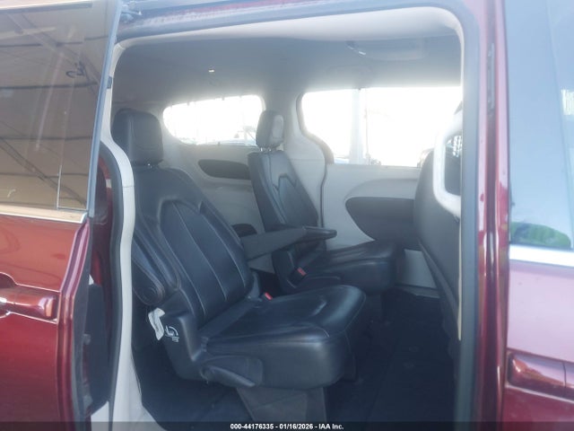 Chrysler Pacifica Touring L 2020 2C4RC1BG3LR177425 Image 8