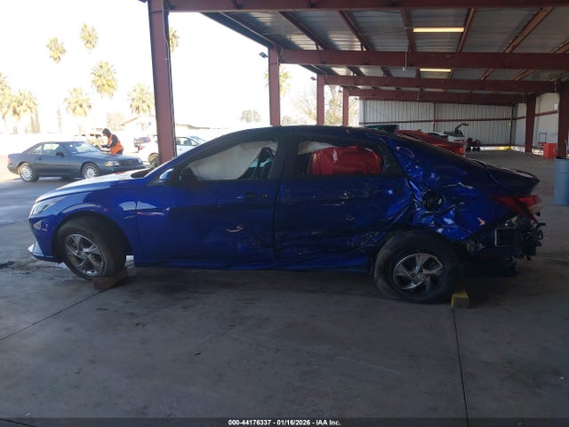KMHLL4AG1PU573981 Hyundai ELANTRA SE