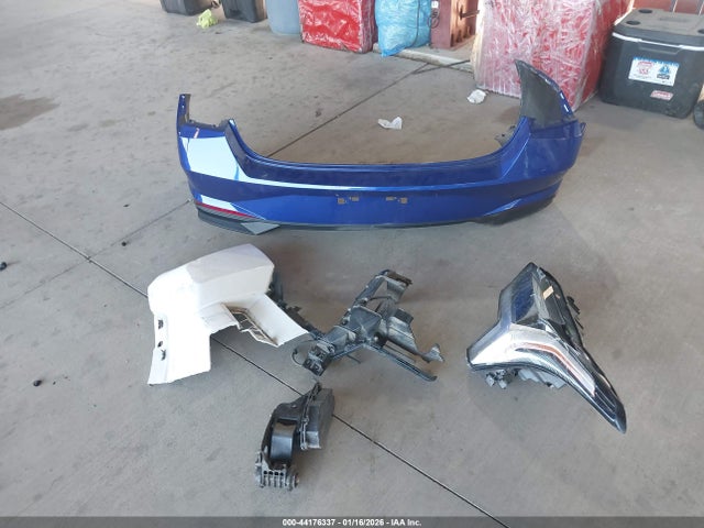 KMHLL4AG1PU573981 Hyundai ELANTRA SE