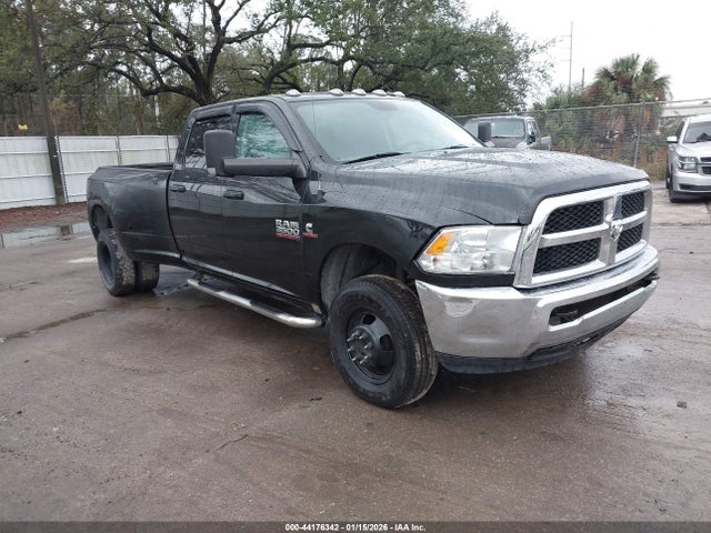 44176342 :رقم المزاد ، 3C63RRGL5JG238955 vin ، 2018 Ram 3500 Tradesman  4x4 8' Box مزاد بيع
