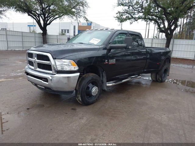 44176342 :رقم المزاد ، 3C63RRGL5JG238955 vin ، 2018 Ram 3500 Tradesman  4x4 8' Box مزاد بيع
