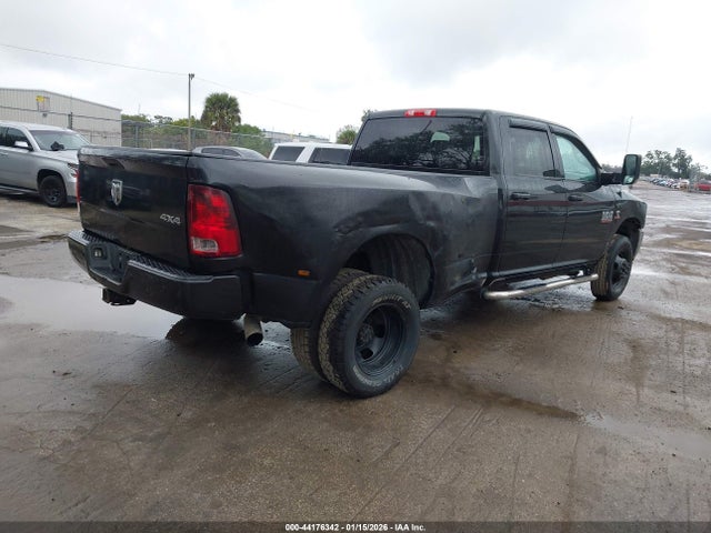 44176342 :رقم المزاد ، 3C63RRGL5JG238955 vin ، 2018 Ram 3500 Tradesman  4x4 8' Box مزاد بيع