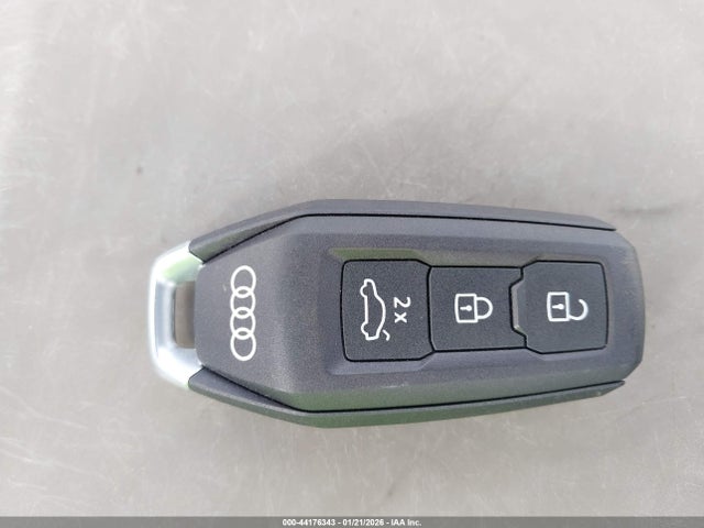 44176343 :رقم المزاد ، WA124BGF7SA017999 vin ، 2025 Audi Q6 E-tron Premium Plus Quattro مزاد بيع