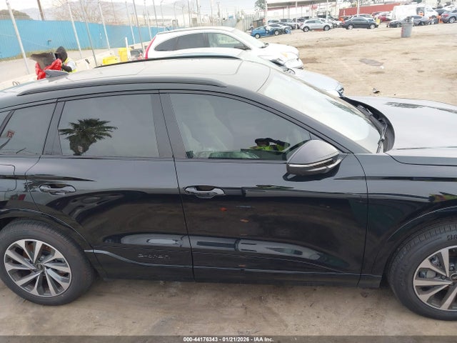 44176343 :رقم المزاد ، WA124BGF7SA017999 vin ، 2025 Audi Q6 E-tron Premium Plus Quattro مزاد بيع