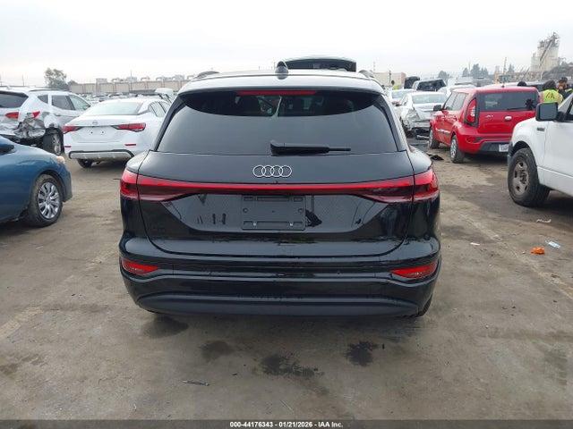 44176343 :رقم المزاد ، WA124BGF7SA017999 vin ، 2025 Audi Q6 E-tron Premium Plus Quattro مزاد بيع