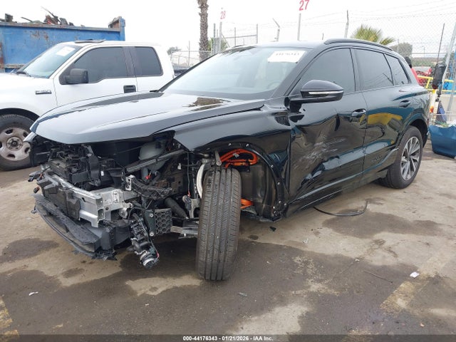 44176343 :رقم المزاد ، WA124BGF7SA017999 vin ، 2025 Audi Q6 E-tron Premium Plus Quattro مزاد بيع