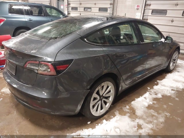 2022 TESLA MODEL 3 5YJ3E1EA6NF192068 Photo 3