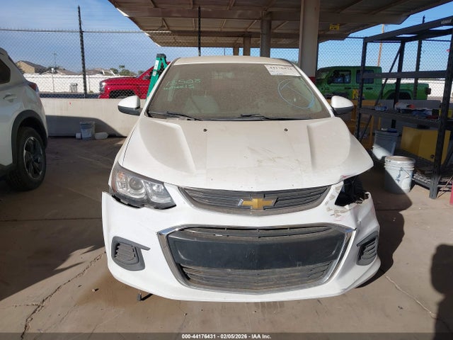 1G1JG6SB8K4142716 Chevrolet Sonic Lt Auto