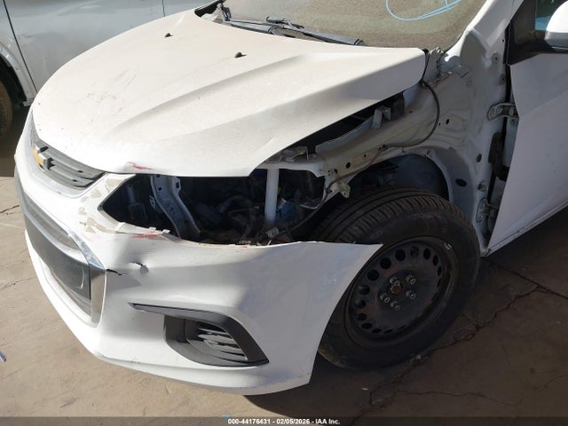 1G1JG6SB8K4142716 Chevrolet Sonic Lt Auto