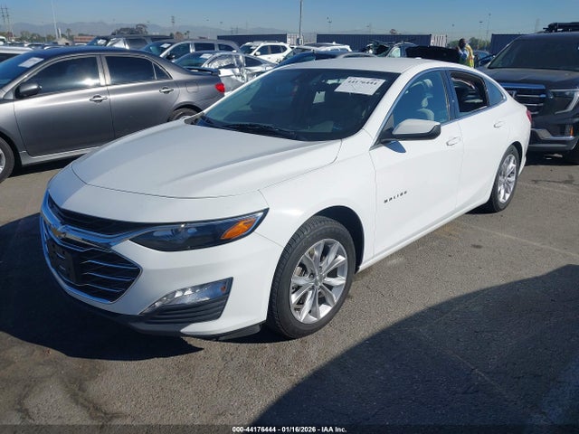 1G1ZD5ST8NF108766 Chevrolet Malibu Fwd Lt