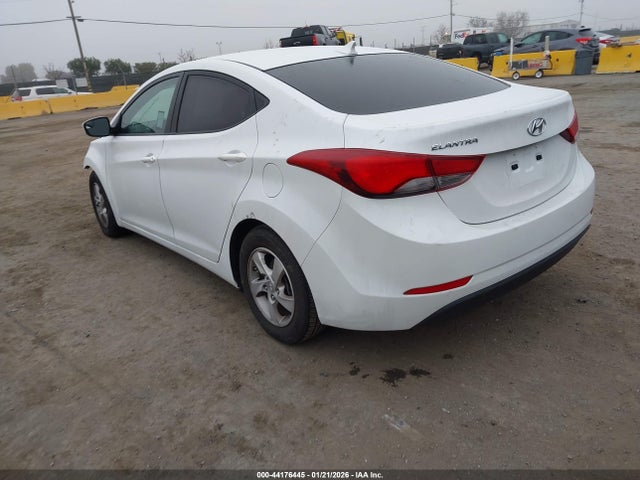 Hyundai ELANTRA SE 2015 5NPDH4AE7FH584646 Image 3