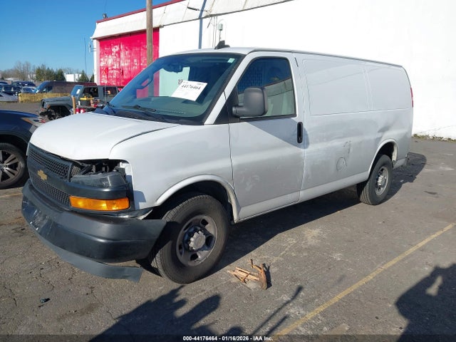 1GCWGAFP1N1260327 Chevrolet Express Cargo Rwd 2500 Regular Wheelbase Wt
