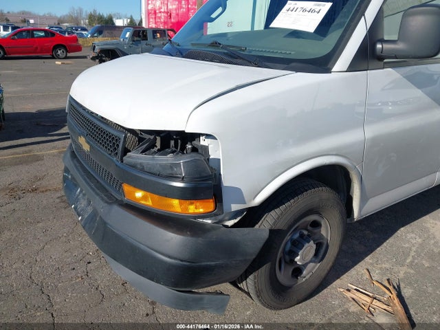 1GCWGAFP1N1260327 Chevrolet Express Cargo Rwd 2500 Regular Wheelbase Wt