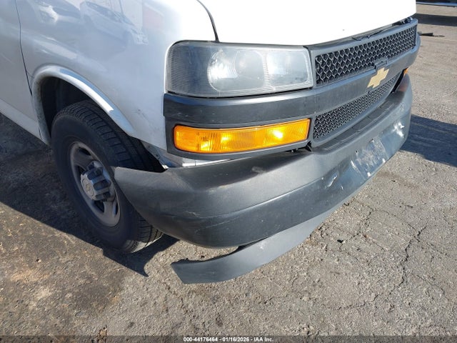 1GCWGAFP1N1260327 Chevrolet Express Cargo Rwd 2500 Regular Wheelbase Wt