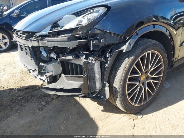 Porsche Cayenne Coupe 2021 WP1BA2AY4MDA40469 Image 18