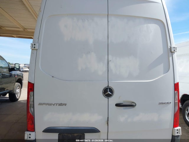 WD4PF1CDXKP072535 Mercedes-Benz Sprinter 2500 High Roof V6