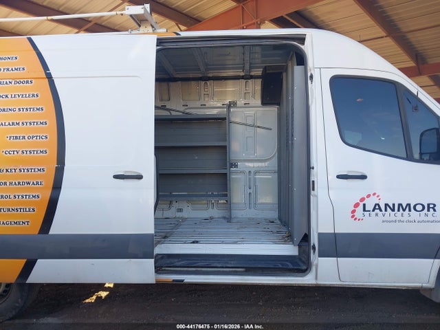 WD4PF1CDXKP072535 Mercedes-Benz Sprinter 2500 High Roof V6
