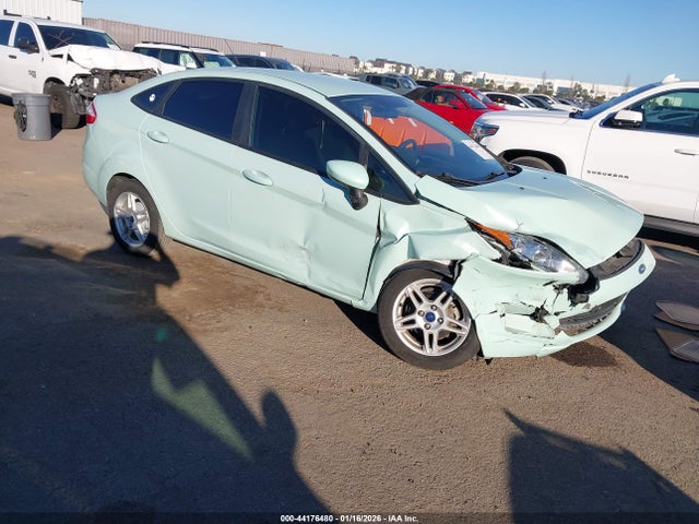 Ford FIESTA SE 2017 3FADP4BJ4HM109974 головне зображення