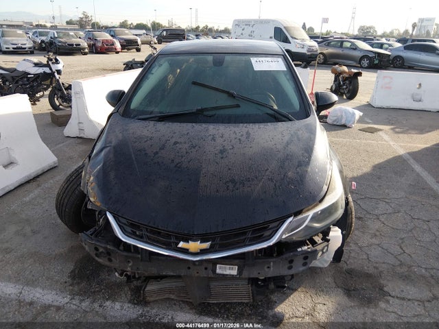 1G1BE5SM3H7231574 Chevrolet Cruze Lt Auto