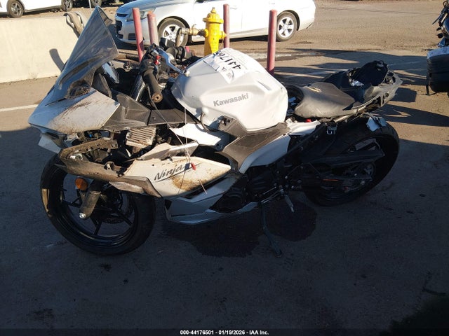 2025 Kawasaki Ex500 მანქანა იყიდება აუქციონზე, vin: ML5EXGG15SDA71521, აუქციონის ნომერი: 44176501