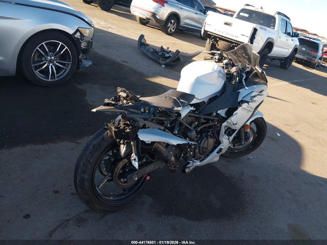 2025 Kawasaki Ex500 მანქანა იყიდება აუქციონზე, vin: ML5EXGG15SDA71521, აუქციონის ნომერი: 44176501