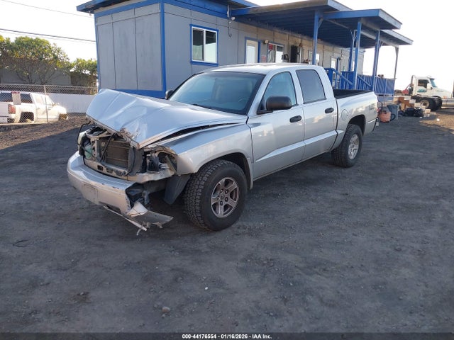 44176554 :رقم المزاد ، 1D7HW48NX6S601931 vin ، 2006 Dodge Dakota Slt مزاد بيع