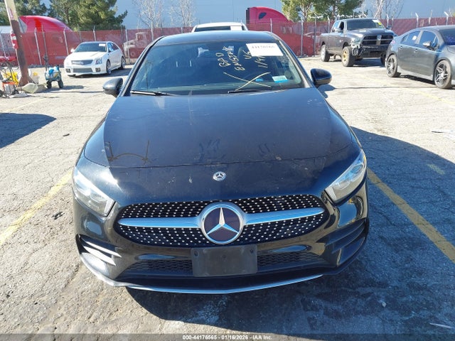 Mercedes-Benz A 220 2019 WDD3G4EB2KW027071 Image 12