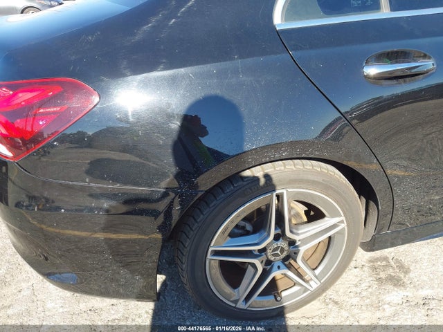 Mercedes-Benz A 220 2019 WDD3G4EB2KW027071 Image 6