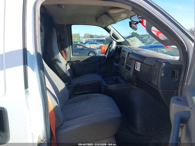 1GCWGAF16H1209390 Chevrolet Express 2500 Work Van