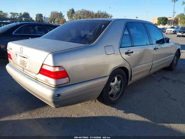 Продажа на аукционе авто 1999 Mercedes-benz S 320, vin: WDBGA33G5XA421897, номер лота: 44176603