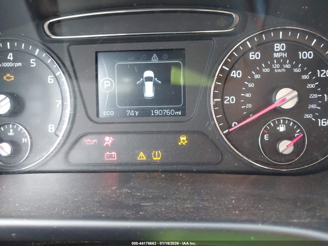 5XYPG4A37HG272478 KIA Sorento 2.4l Lx
