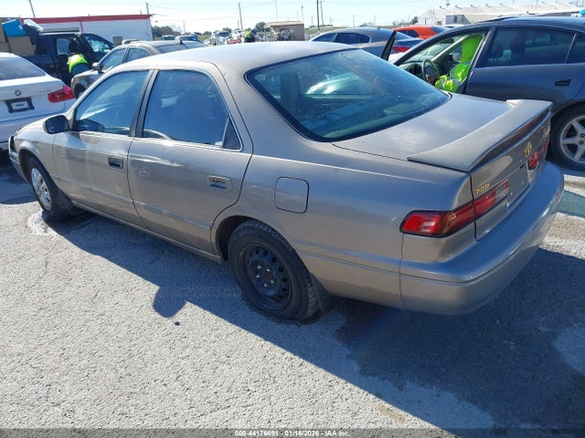 1999 TOYOTA CAMRY 4T1BG22K3XU442591 Photo 2
