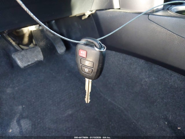 Продаж на аукціоні авто 2016 Toyota Rav4 Le, vin: JTMZFREV3GJ092241, номер лоту: 44176694