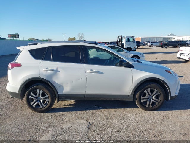 Продаж на аукціоні авто 2016 Toyota Rav4 Le, vin: JTMZFREV3GJ092241, номер лоту: 44176694