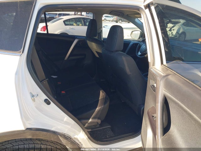 Продаж на аукціоні авто 2016 Toyota Rav4 Le, vin: JTMZFREV3GJ092241, номер лоту: 44176694