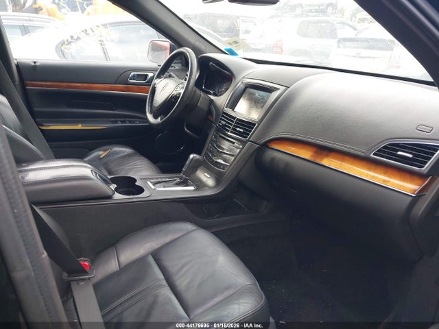 Продажа на аукционе авто 2014 Lincoln Mkt Livery, vin: 2LMHJ5NK6EBL59057, номер лота: 44176695
