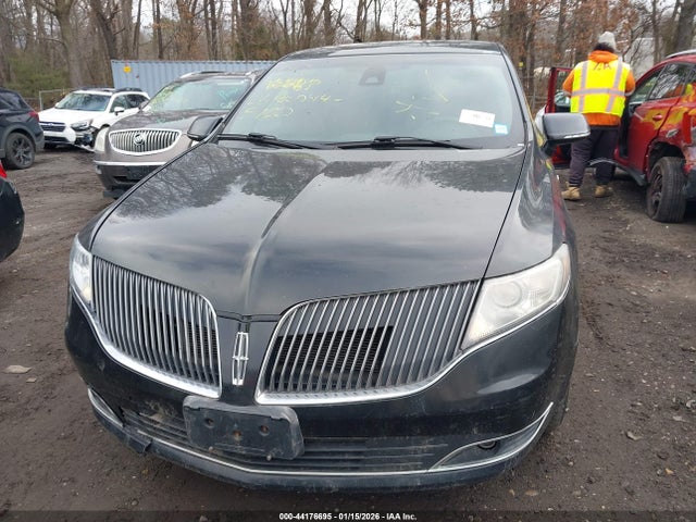 Продажа на аукционе авто 2014 Lincoln Mkt Livery, vin: 2LMHJ5NK6EBL59057, номер лота: 44176695