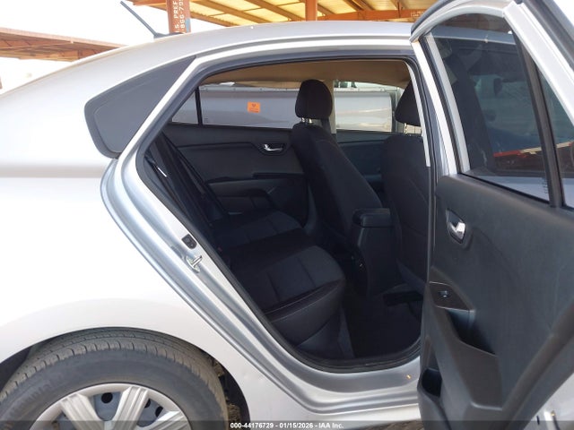3KPA24AD2PE615805 KIA RIO S