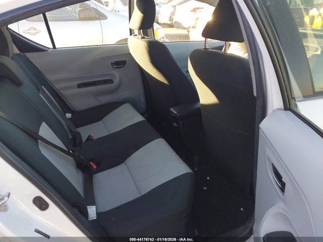 JTDKDTB30E1063090 Toyota Prius C Two