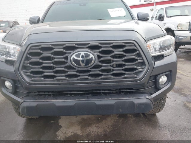 3TMCZ5AN5MM373709 Toyota Tacoma Trd Off-road