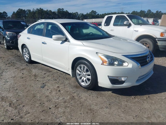 Nissan Altima 2.5 S 2014 1N4AL3APXEC185677 главное изображение