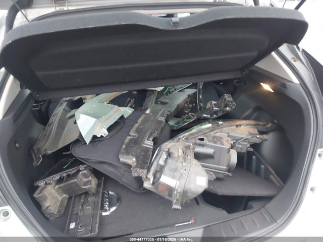 1N4AZ1CP8JC307222 Nissan LEAF SV