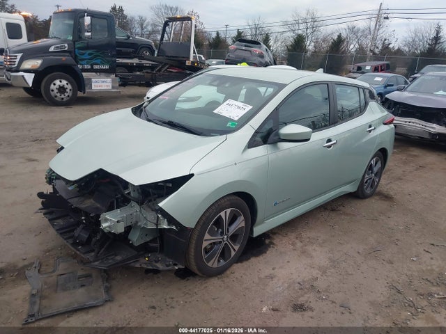 1N4AZ1CP8JC307222 Nissan LEAF SV