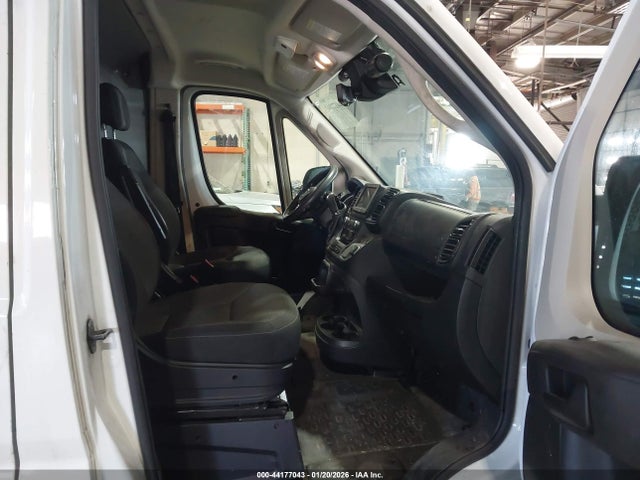 2022 RAM PROMASTER 2500 3C6LRVDGXNE123818 Photo 4