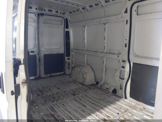 2022 RAM PROMASTER 2500 3C6LRVDGXNE123818 Photo 7