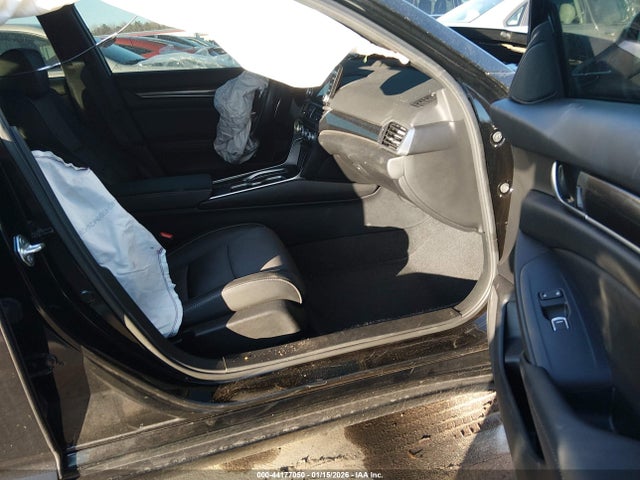 2021 Honda Accord Sport 2.0t მანქანა იყიდება აუქციონზე, vin: 1HGCV2F37MA008240, აუქციონის ნომერი: 44177050