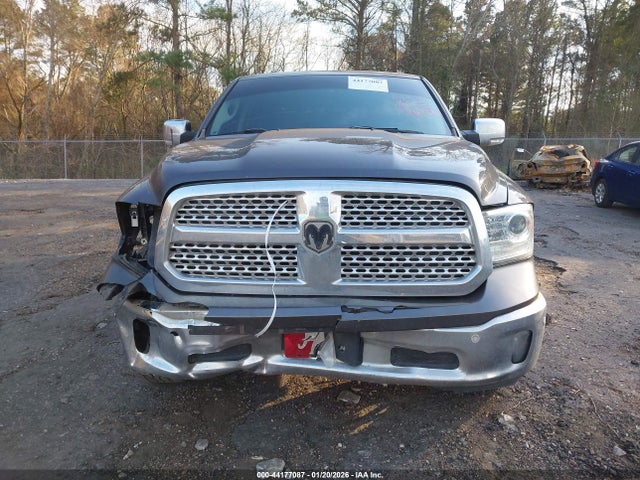 44177087 :رقم المزاد ، 1C6RR6NT1HS623038 vin ، 2017 Ram 1500 Laramie  4x2 5'7 Box مزاد بيع