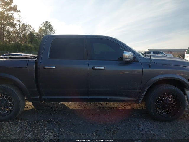 44177087 :رقم المزاد ، 1C6RR6NT1HS623038 vin ، 2017 Ram 1500 Laramie  4x2 5'7 Box مزاد بيع