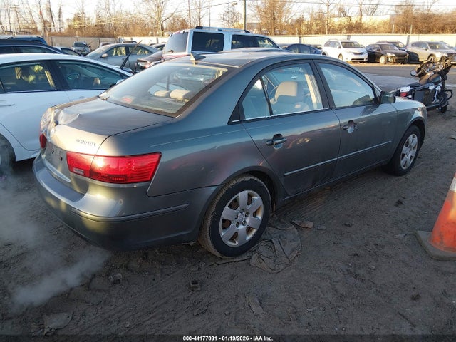 2010 HYUNDAI SONATA 5NPET4AC6AH625424 Photo 3
